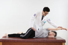 수원자생한방병원 허리치료법 도인운동요법-도인운동요법 치료방법 썸네일 이미지 입니다.